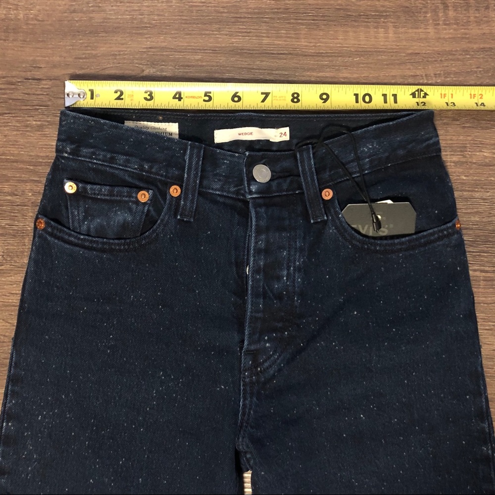 Levi’s 501 Wedgie Fit Jeans - Celestial Rinse - 24